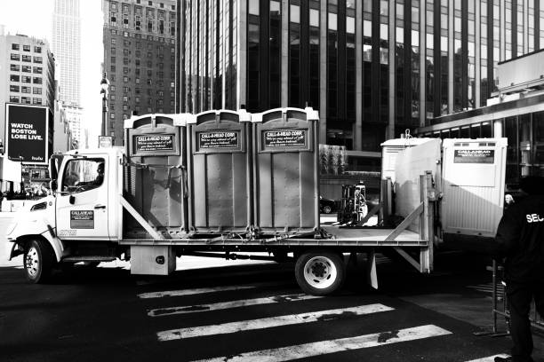 Best Luxury portable toilet rental  in Shaker Heights, OH